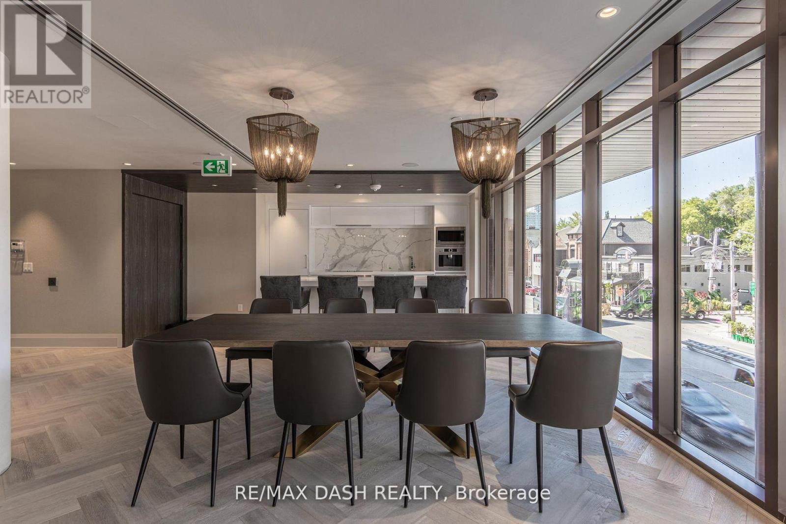 #310 151 AVENUE ROAD - 9