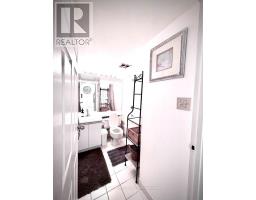 1712 - 10 Queens Quay W, Toronto, ON M5J2R9 Photo 25