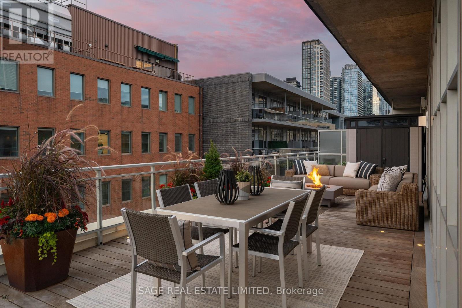 #903 19 BRANT STREET - Image 28