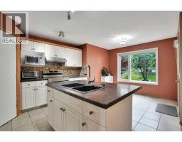 4pc Bathroom - 332 Harvest Hills Drive Ne, Calgary, AB T3K4H7 Photo 10