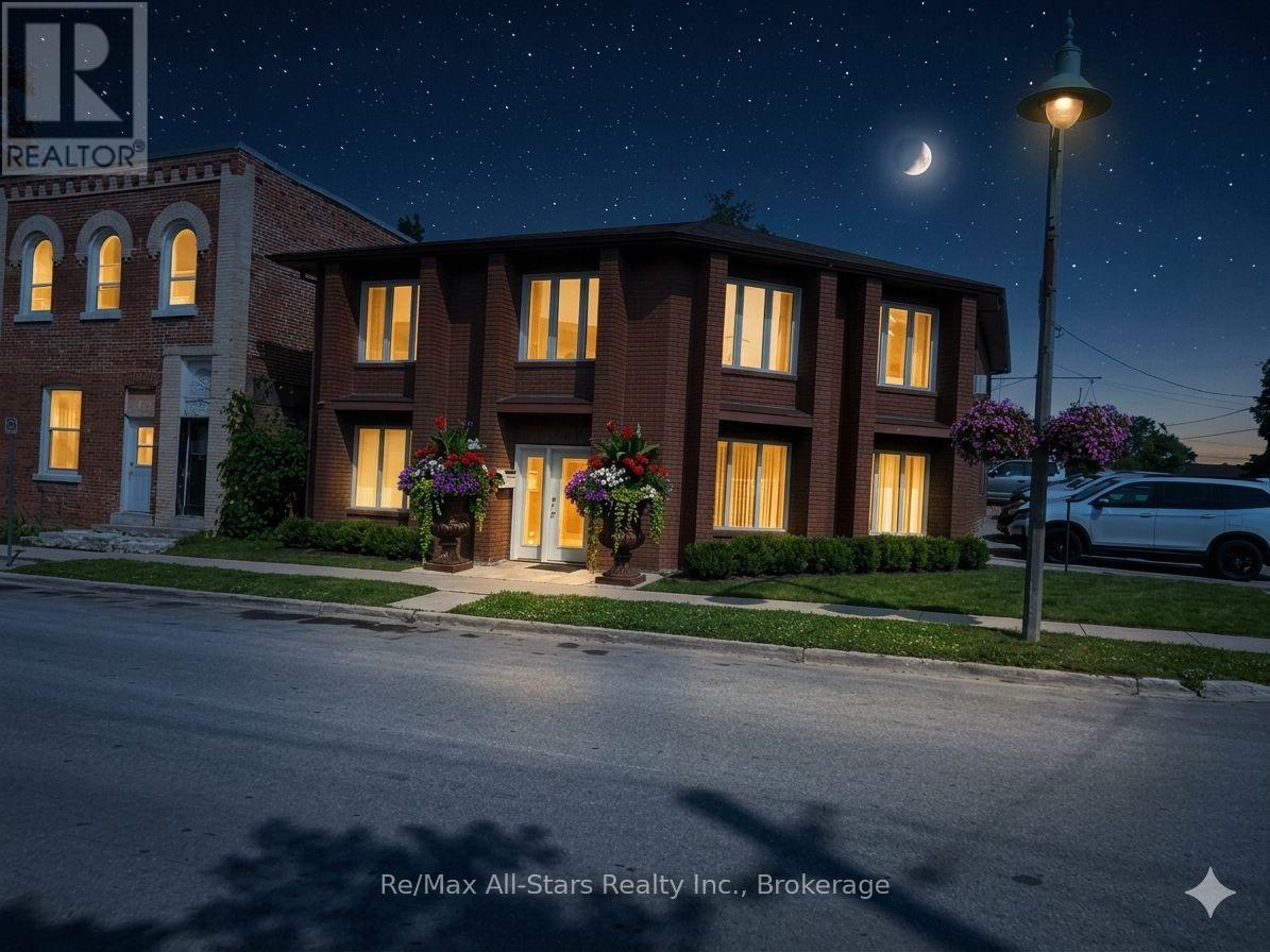 82 KING STREET, Kawartha Lakes (Woodville) — photo 2