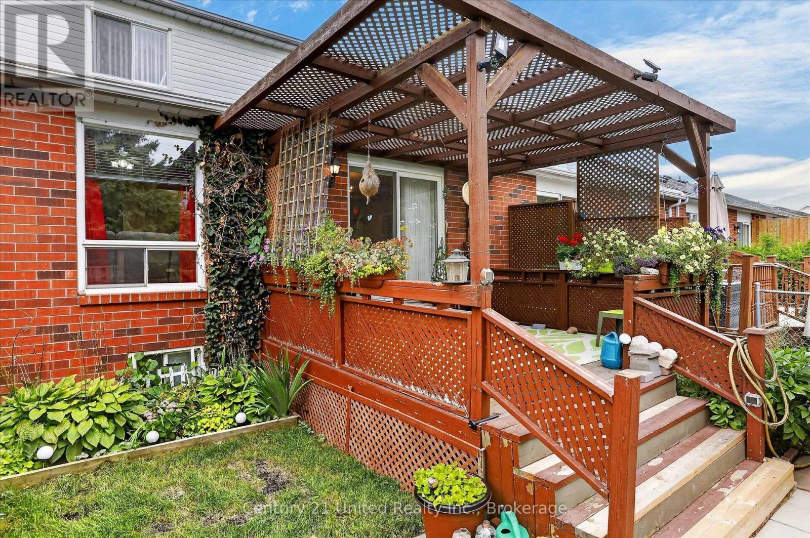 1392 LILLICO CRESCENT - 35