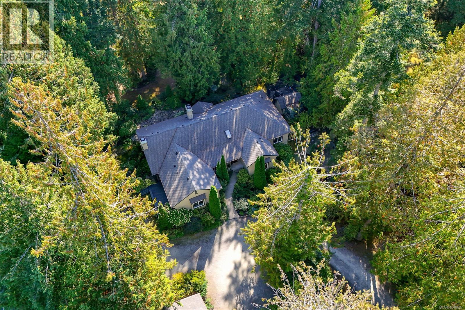 671 Dalkeith Ave - 3