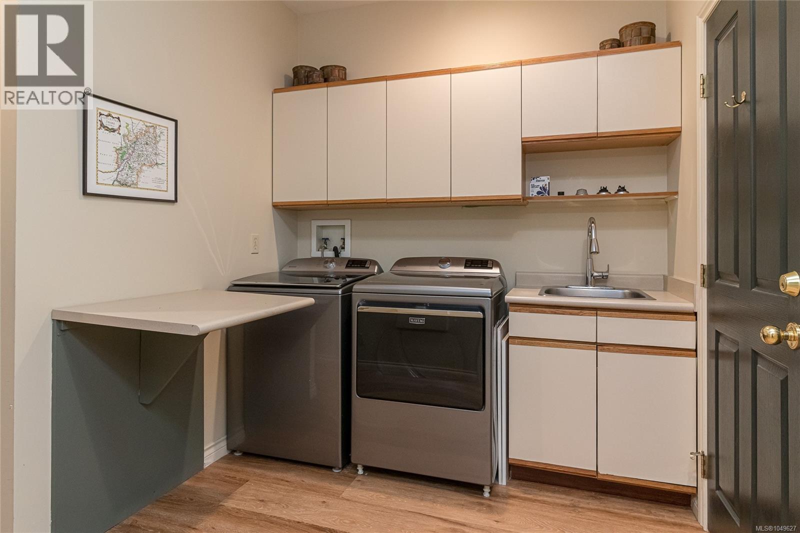 671 Dalkeith Ave - 34