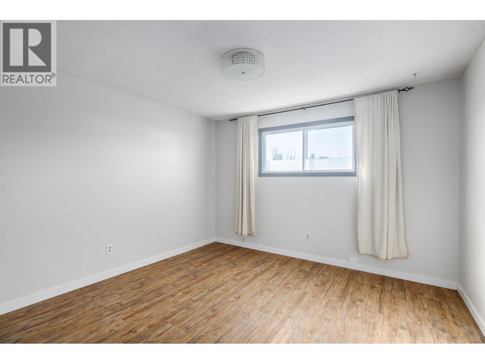 2575 Robinson Road - 13