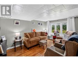 93 Coleys Point South Road thumbnail 16