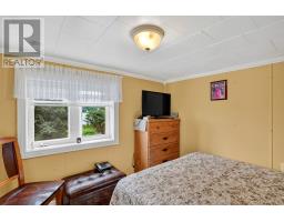 93 Coleys Point South Road thumbnail 22