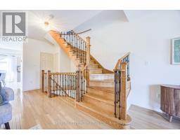 1532 Hummingbird Court, Pickering, ON L1V7H9 Photo 12