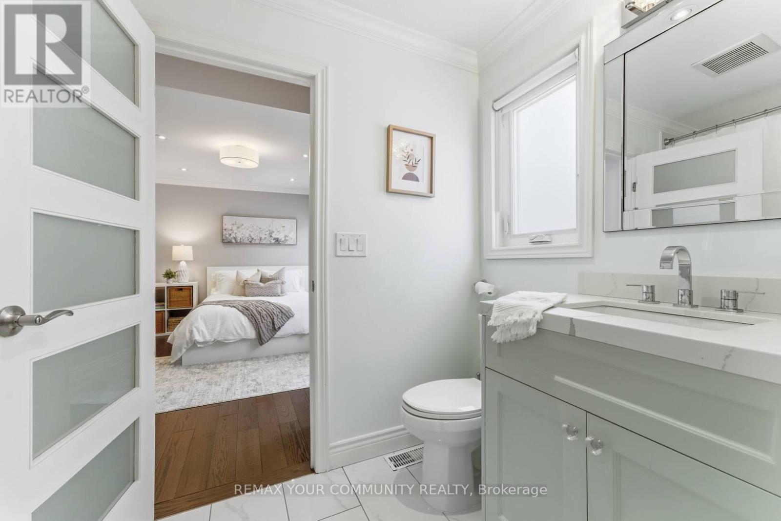 12 HAZEL AVENUE, Toronto (The Beaches) — photo 9