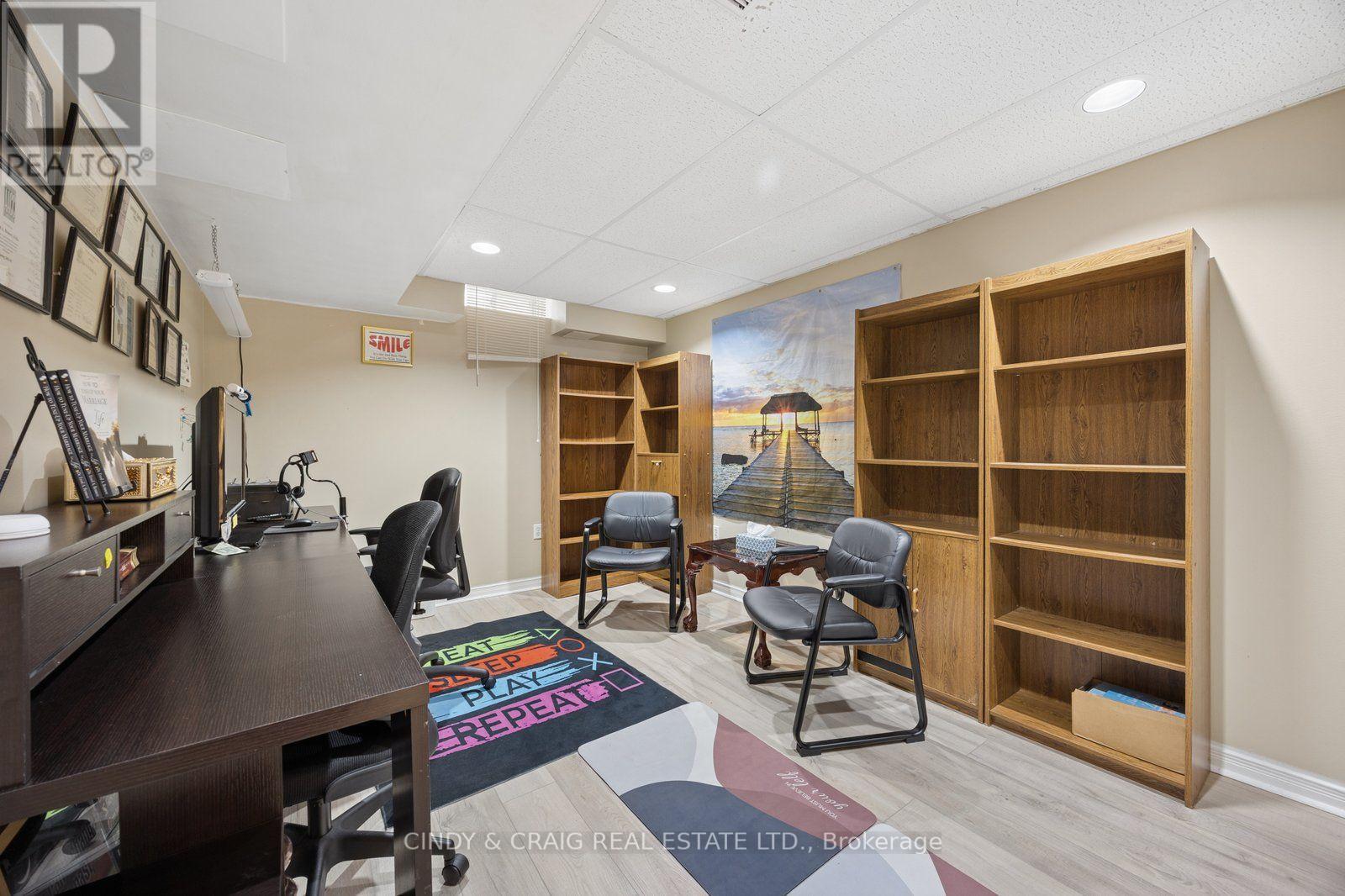 25 MALLORY STREET - Image 17