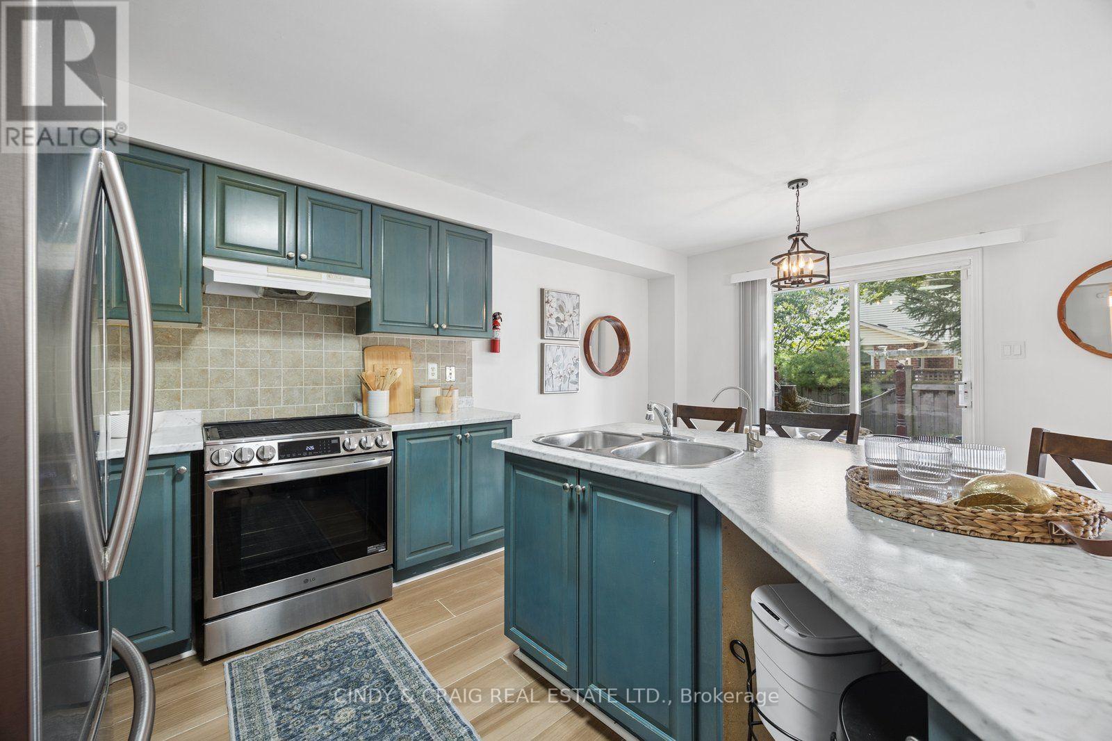 25 MALLORY STREET - 7