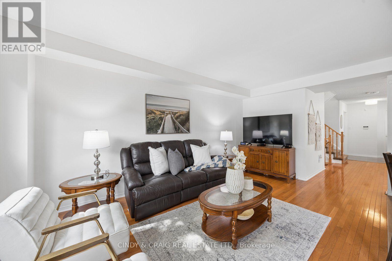 25 MALLORY STREET, Clarington (Courtice) — photo 9