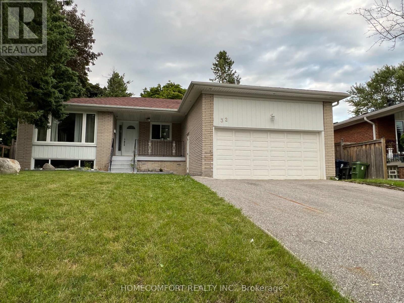 32 EAGLEWING (MAIN ) COURT, Toronto (Morningside)