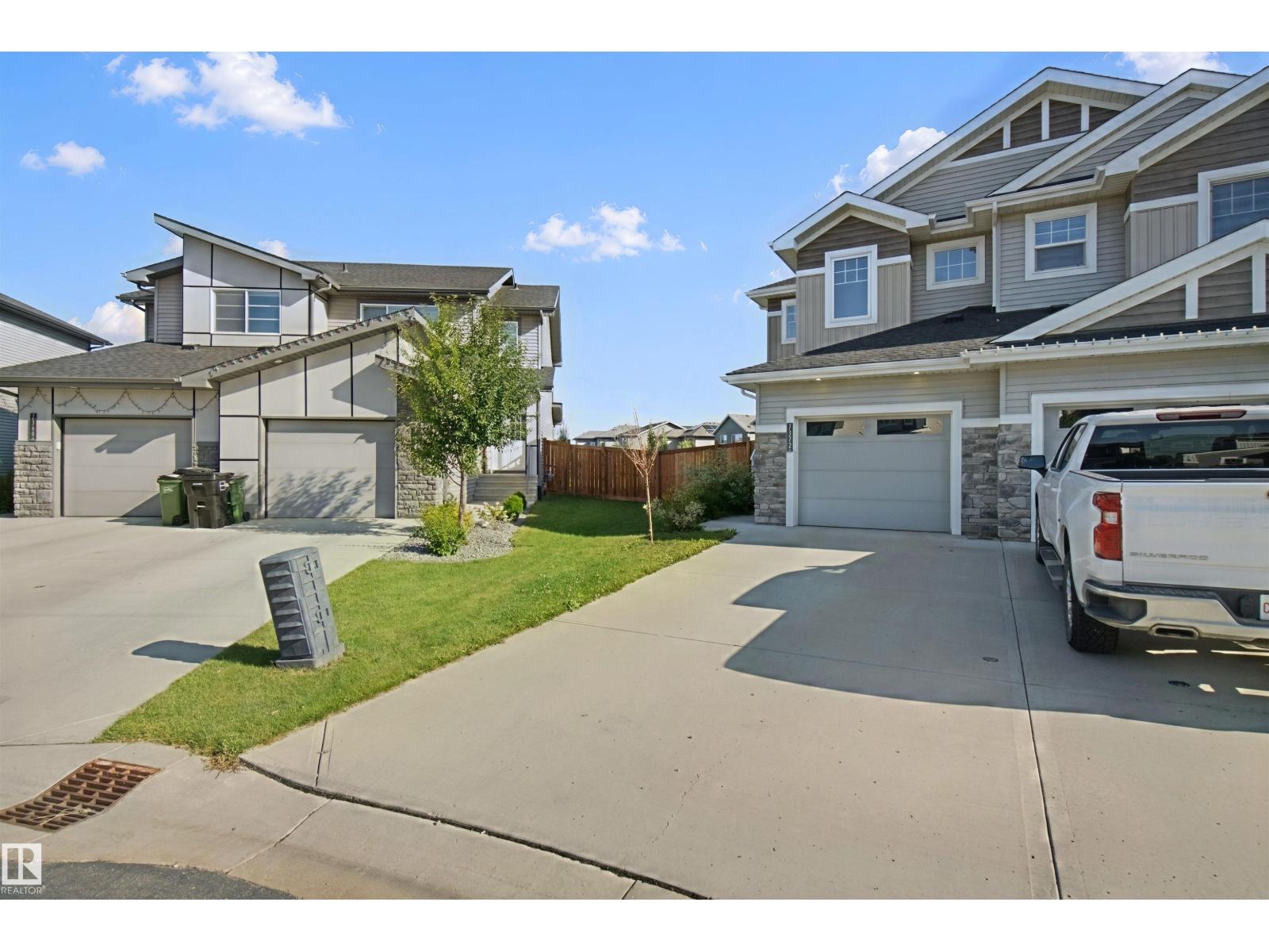7372 Chivers Cr SW photo 2 — MLS® E4509365