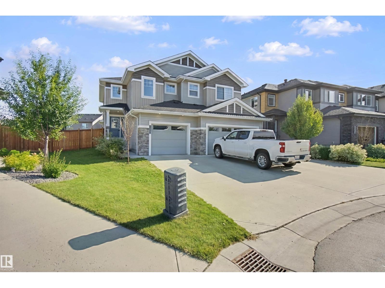 7372 Chivers Cr SW photo 3 — MLS® E4509365