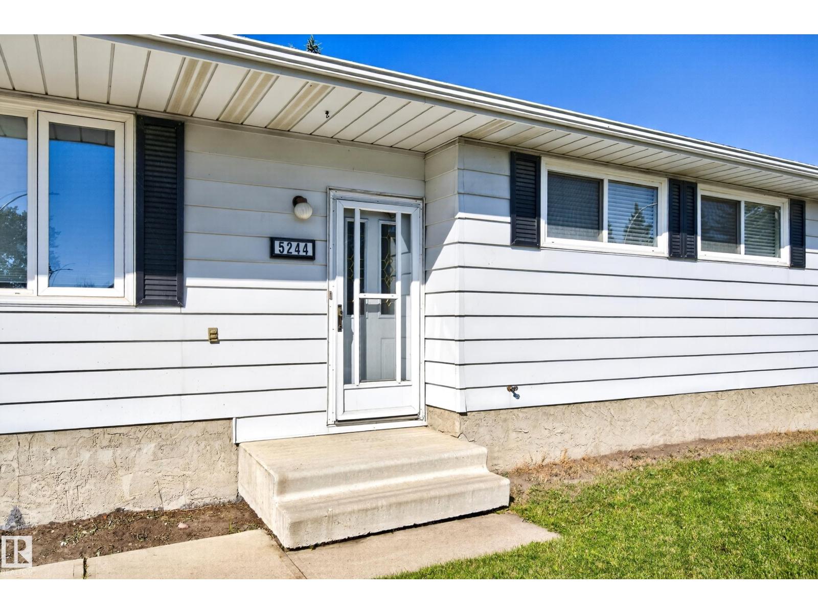 5244 52 St photo 2 — MLS® E4509366