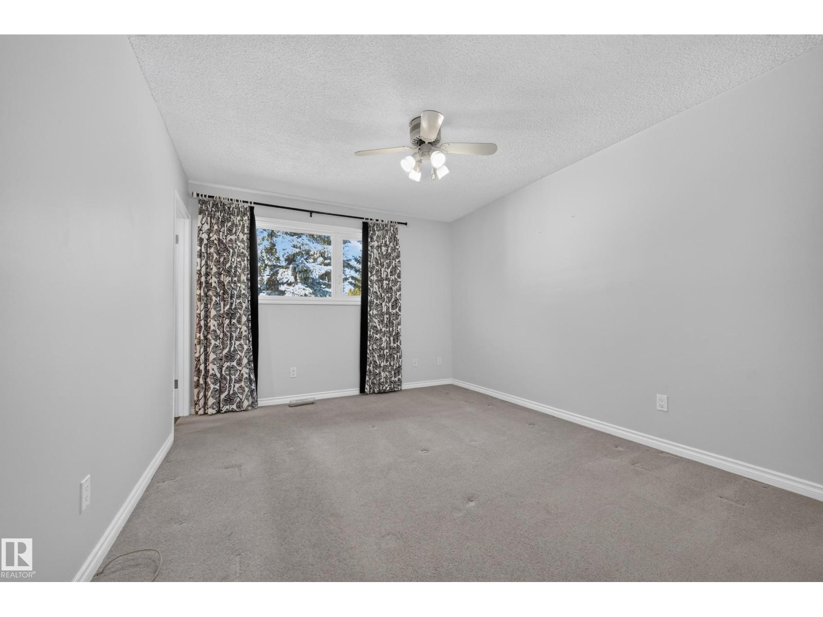 5244 52 ST - Image 21