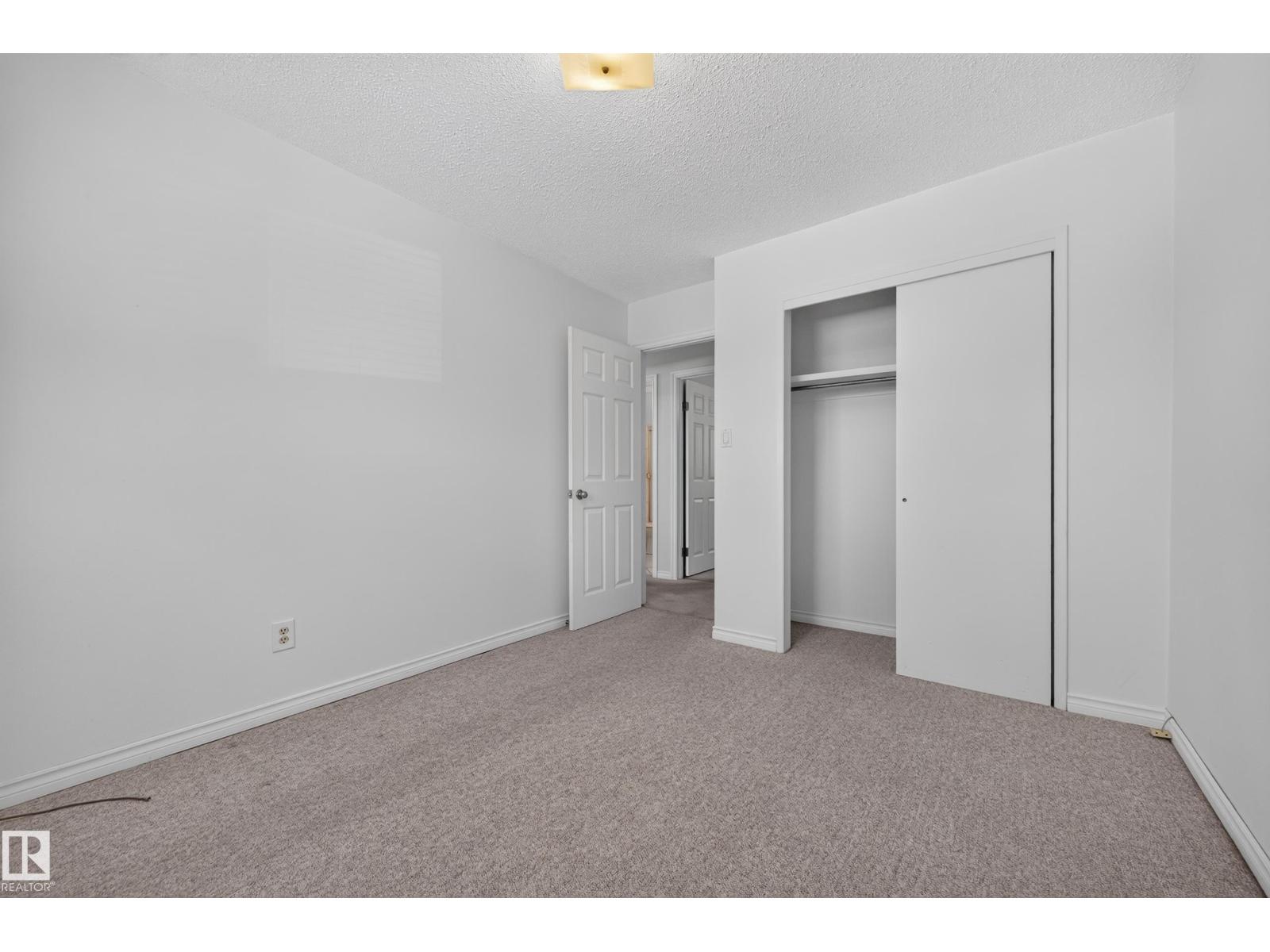 5244 52 ST - 26