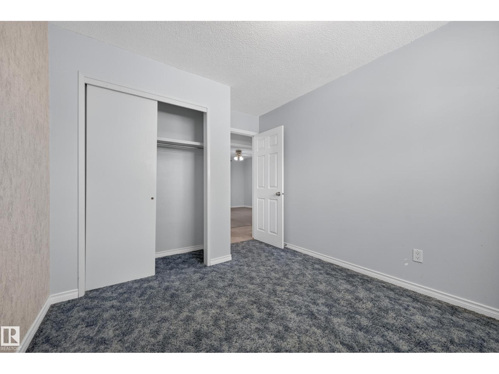 5244 52 ST - 28