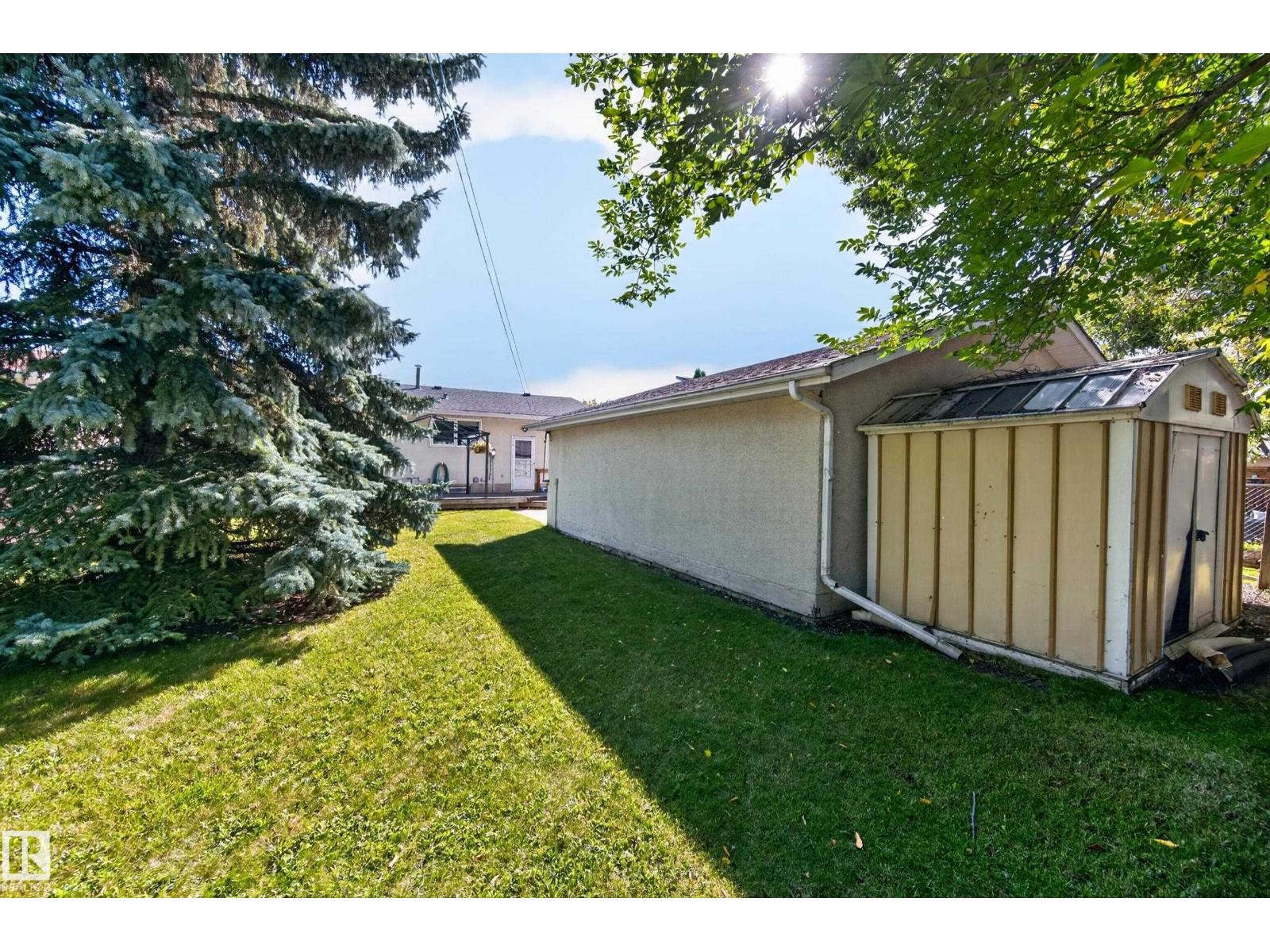 5244 52 ST - 55