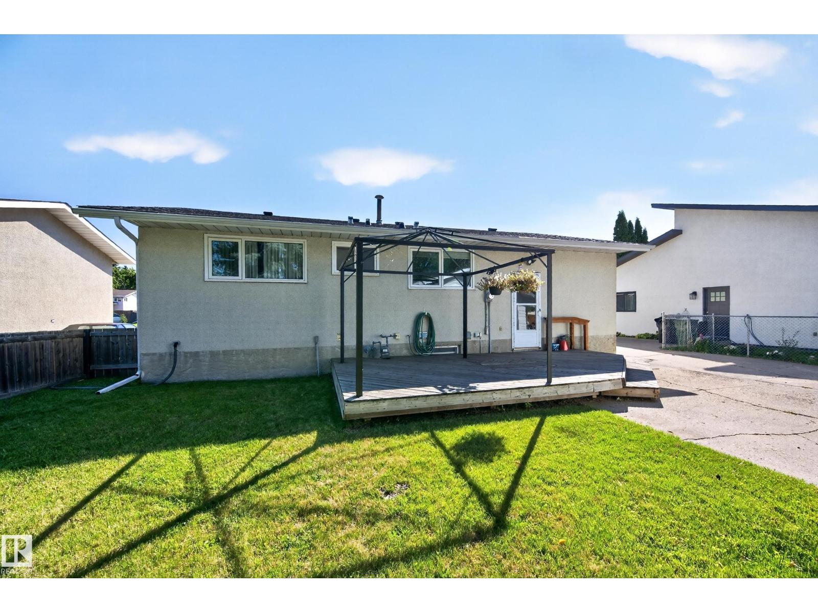 5244 52 ST - Image 56