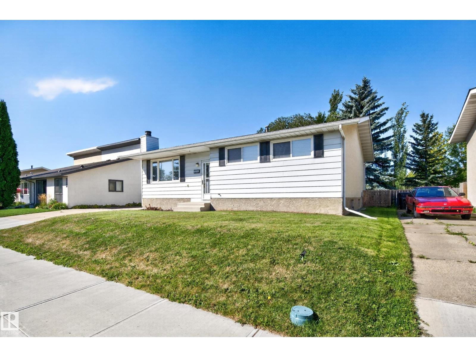 5244 52 ST - 57