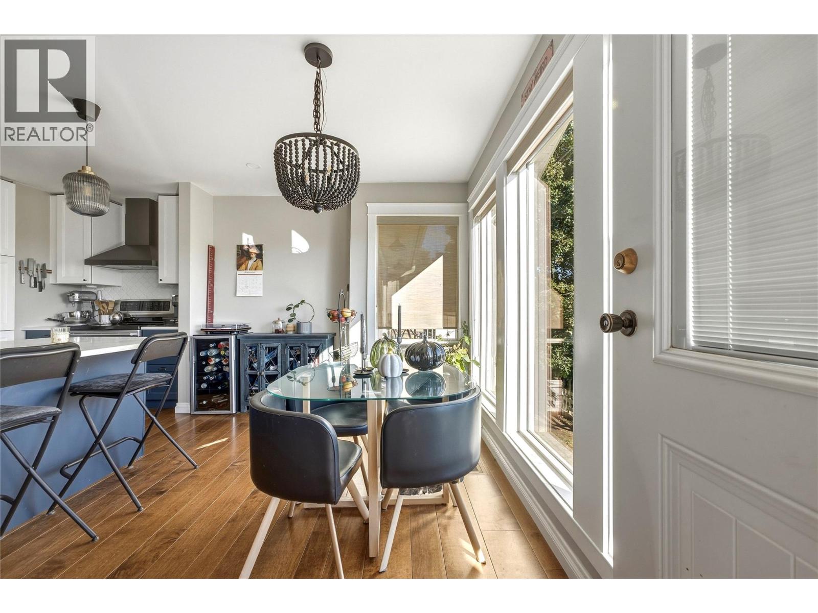 300 Scenic Drive - 14