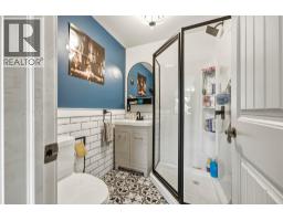300 Scenic Drive, Coldstream, BC V1B2X3 Photo 22