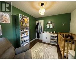 Kitchen - 1301 Grosvenor Place, Castlegar, BC V1N3X8 Photo 17
