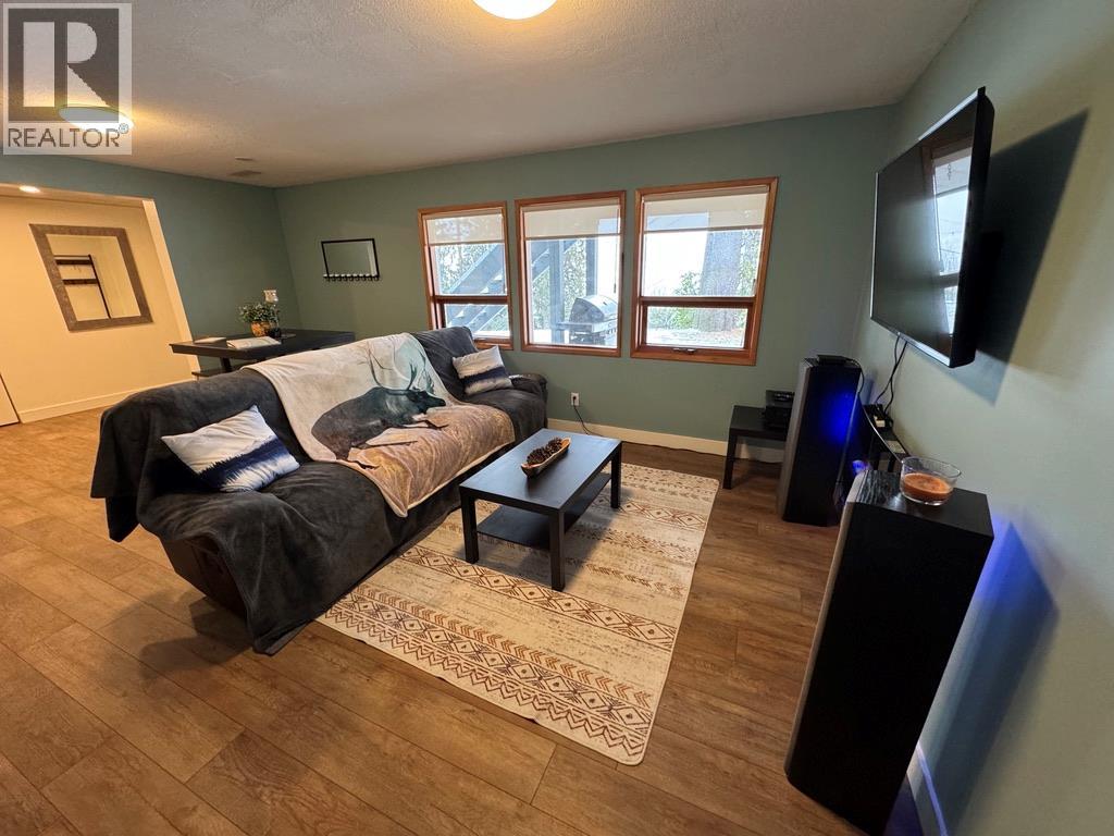1301 GROSVENOR Place - 46