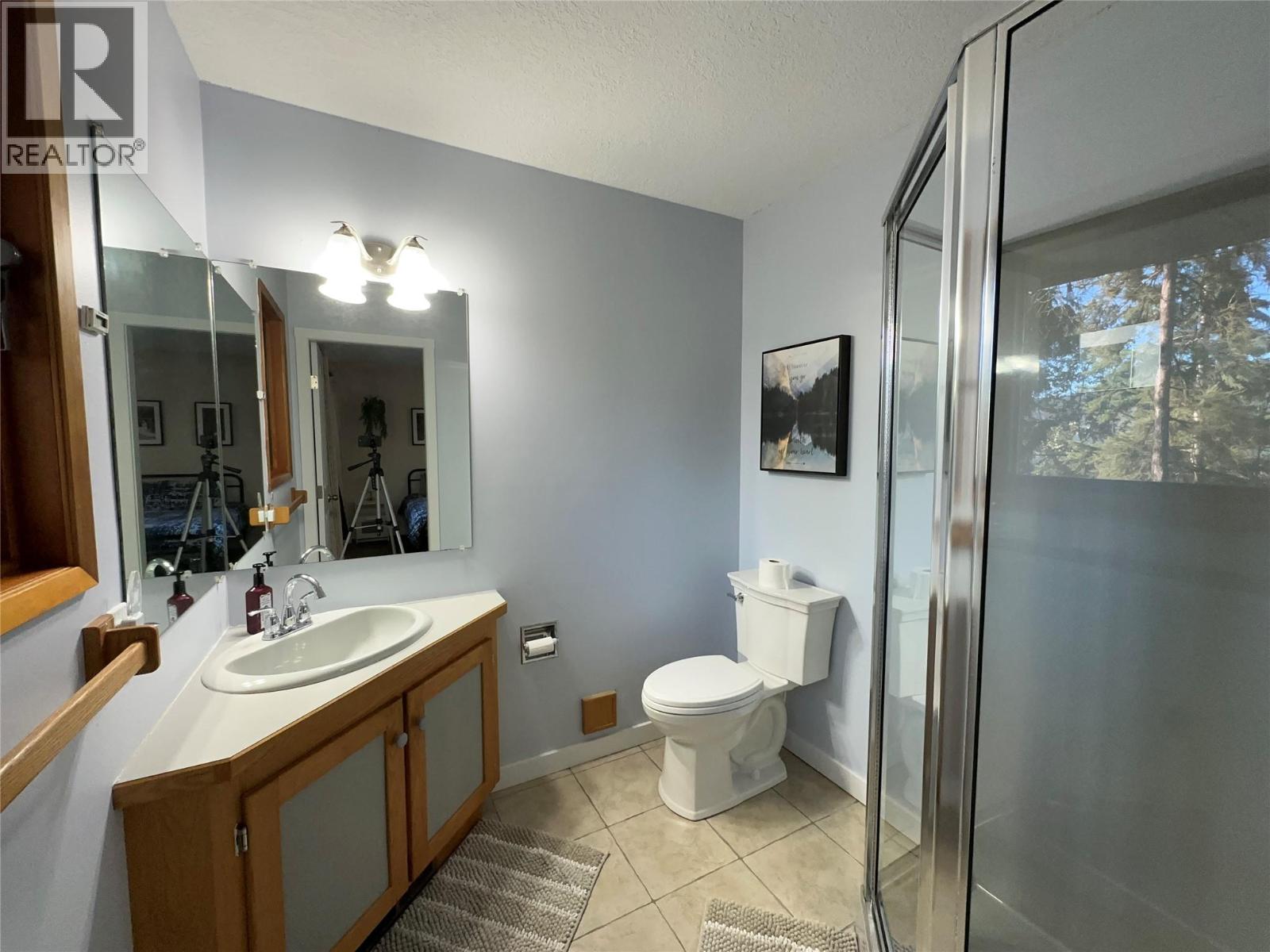 1301 GROSVENOR Place - 23