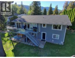 1301 Grosvenor Place, Castlegar, BC V1N3X8 Photo 31