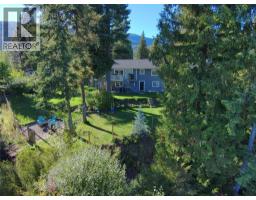 1301 Grosvenor Place, Castlegar, BC V1N3X8 Photo 61