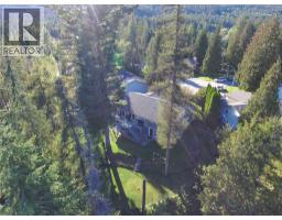 1301 Grosvenor Place, Castlegar, BC V1N3X8 Photo 30