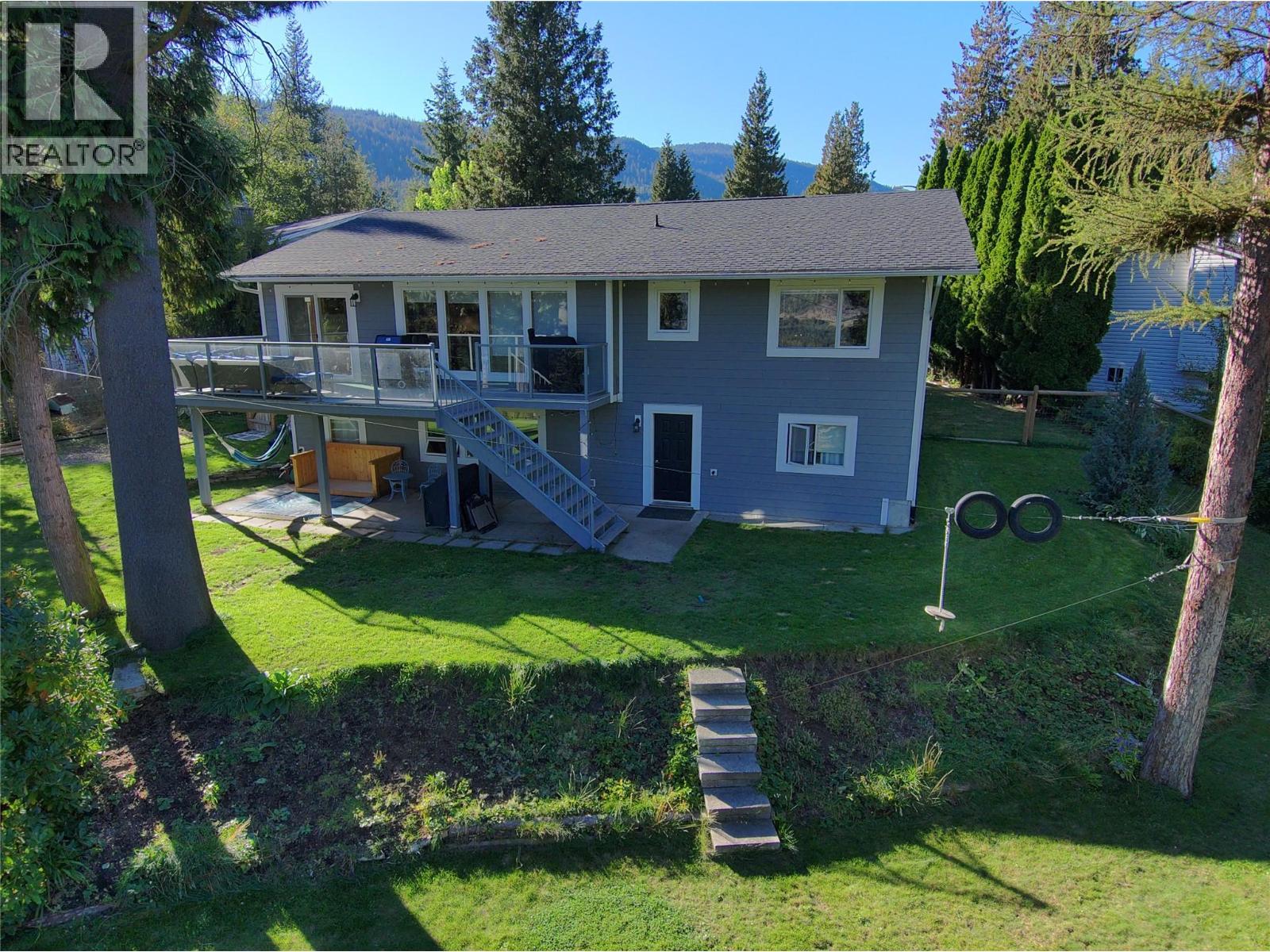 1301 GROSVENOR Place - 60