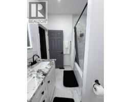 8779 Mountain View Street, Canal Flats, BC V0B1B0 Photo 24