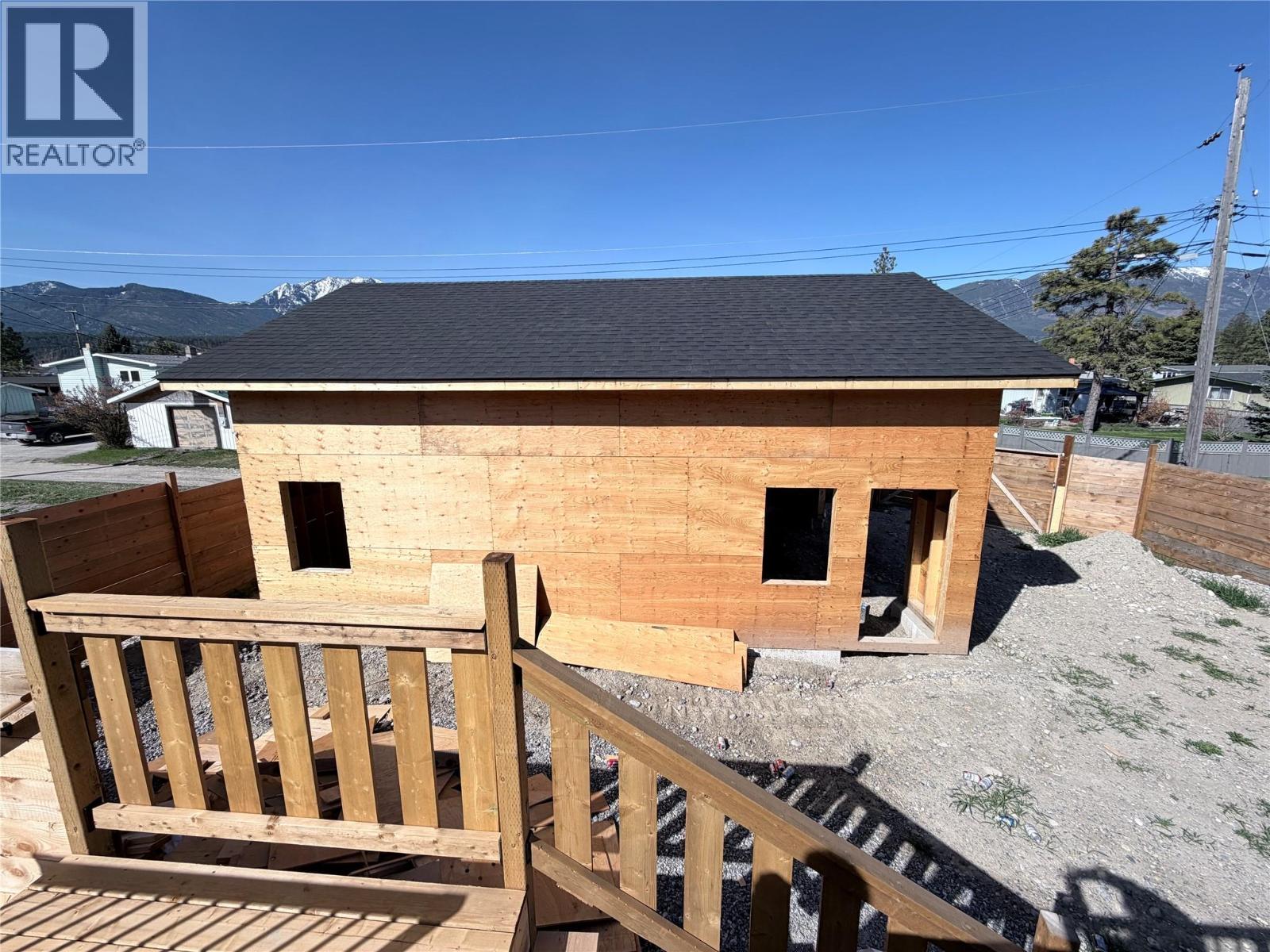 8779 Mountain View Street, Canal Flats