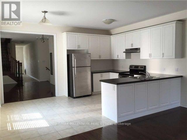 25 SPRUCE PINE CRESCENT, Vaughan (Patterson) — photo 2