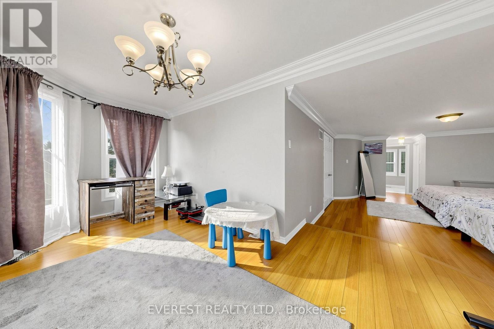 7 TARLTON COURT - 21