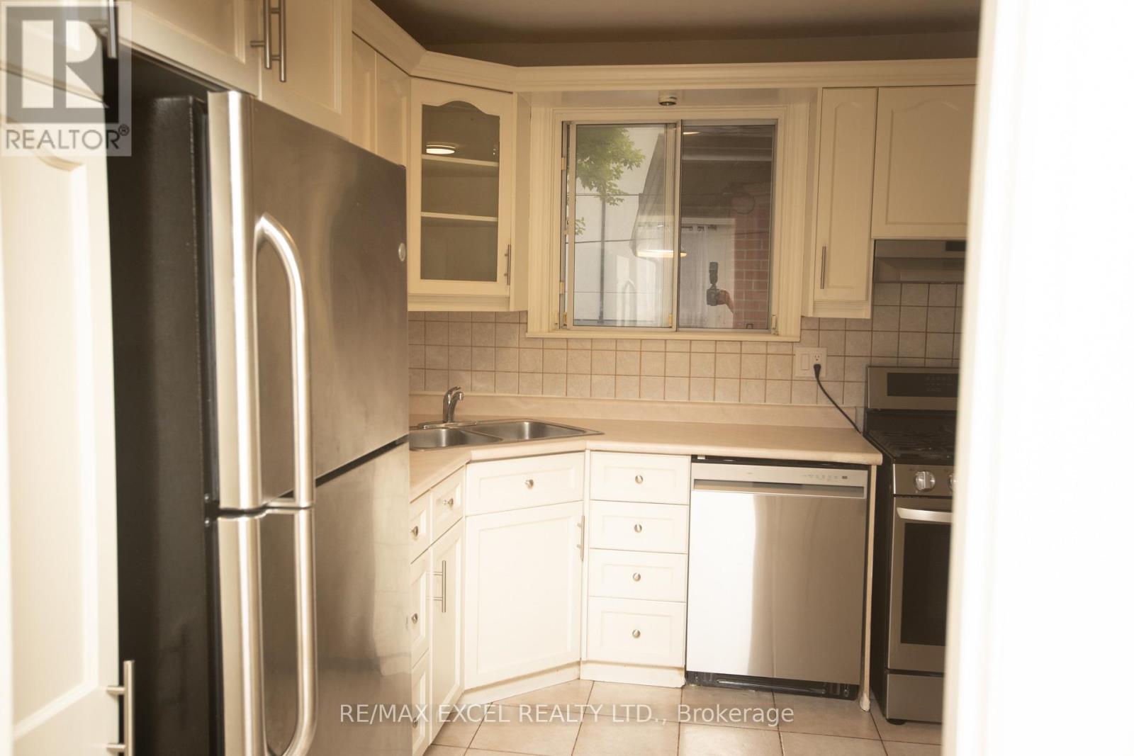 MAIN FLOOR - 387 CROSBY AVENUE, Richmond Hill (Crosby) — photo 10