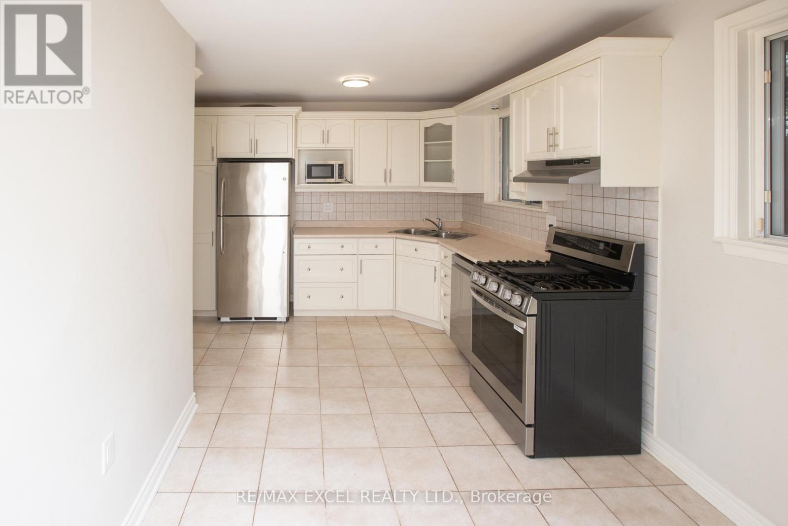 MAIN FLOOR - 387 CROSBY AVENUE, Richmond Hill (Crosby) — photo 6