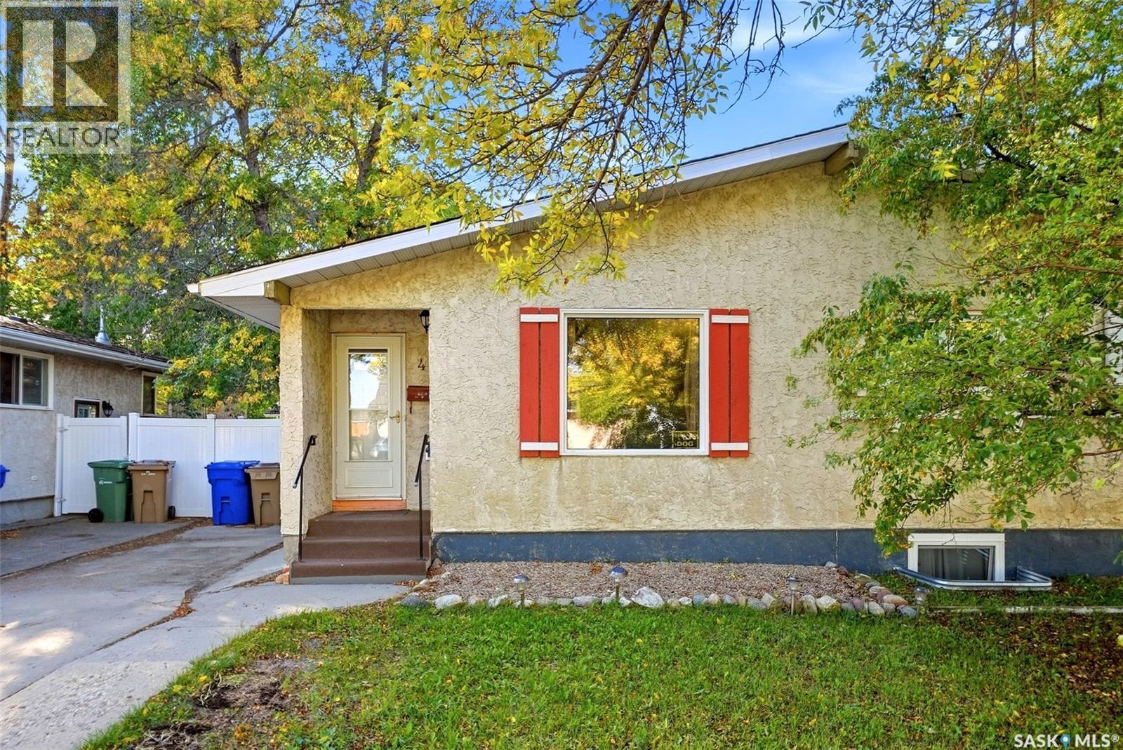 4 Fines DRIVE, Regina