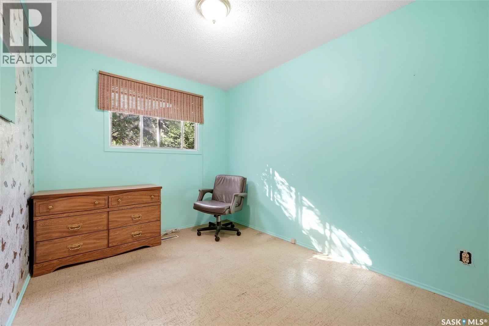 4 Fines DRIVE, Regina — photo 15