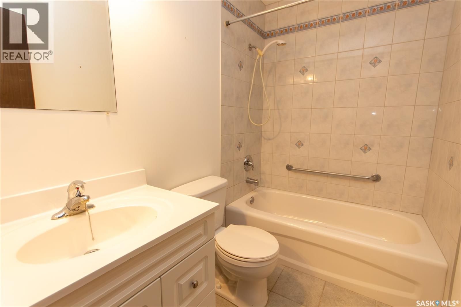 11037 Martin CRESCENT, North Battleford — photo 10