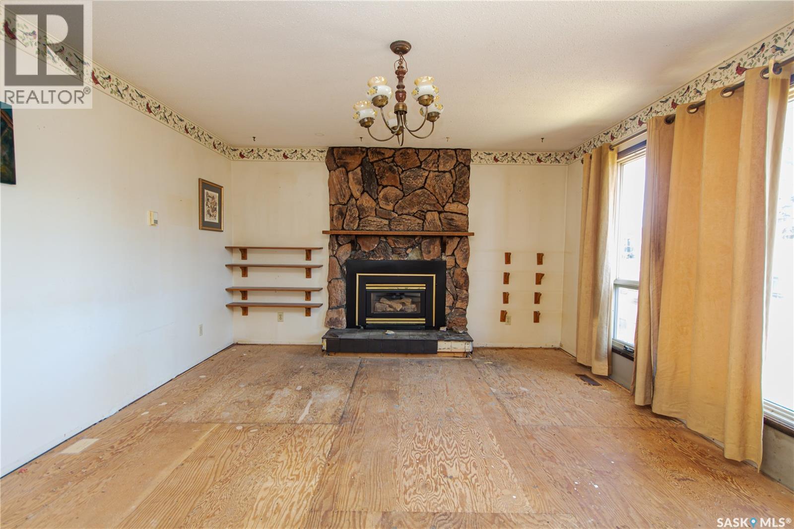 11037 Martin CRESCENT, North Battleford — photo 3