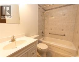 Den - 11037 Martin Crescent, North Battleford, SK S9A3M9 Photo 10