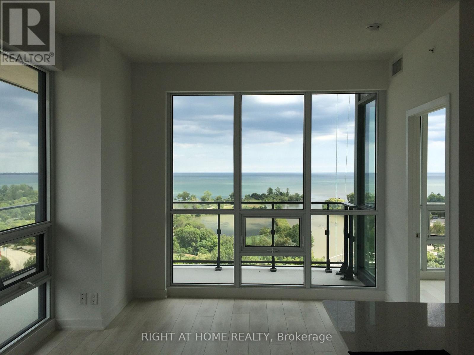 1801 - 2212 LAKE SHORE BOULEVARD W, Toronto (Mimico) — photo 2