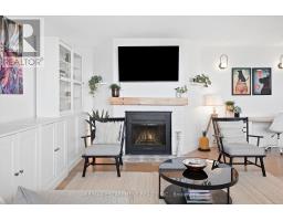 Living room - 909 - 700 Dynes Road, Burlington, ON L7M3N2 Photo 6