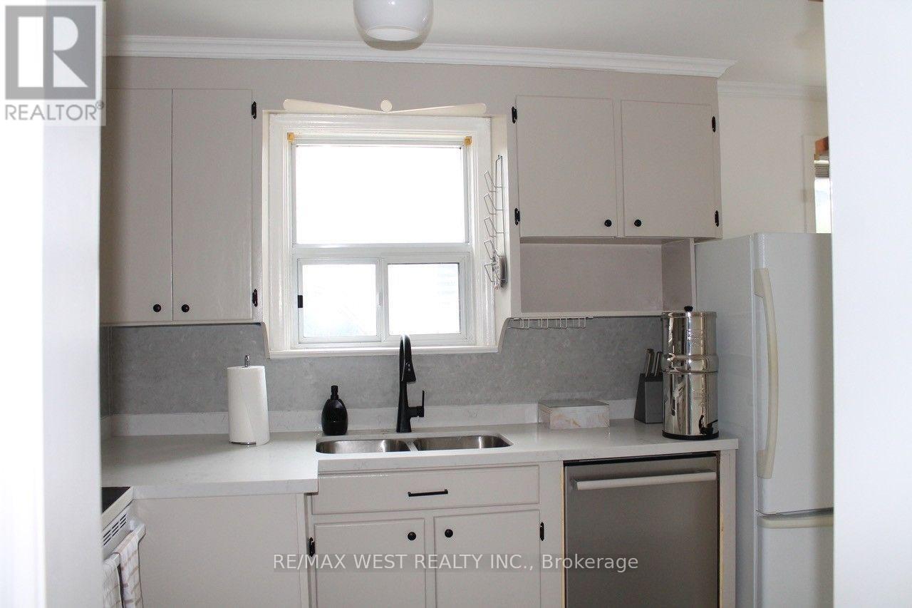 MAIN - 14 TREEVIEW DRIVE, Toronto (Alderwood) — photo 7