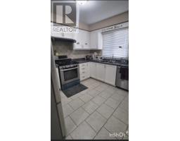 22 Streamside Lane, Brampton, ON L6R2A9 Photo 10